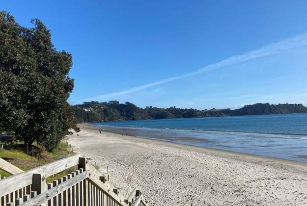 Onetangi Beach