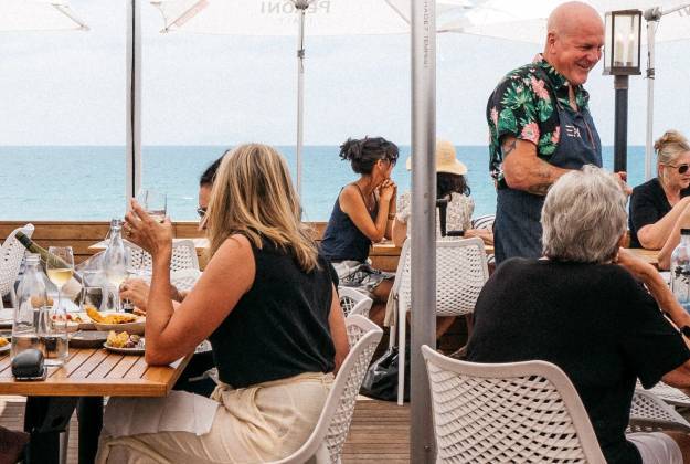 Lunch at Three Seven Two Restaurant - Onetangi Beach